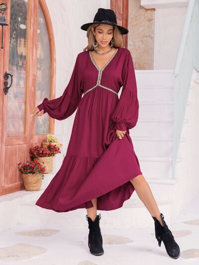 Ava V-Neck Lantern Sleeve Midi Dress